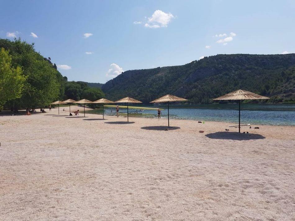 Rokovaca Apartment Skradin Ngoại thất bức ảnh